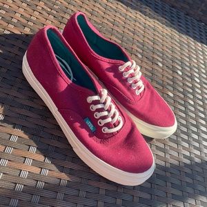 Like new maroon/burgundy Vans!